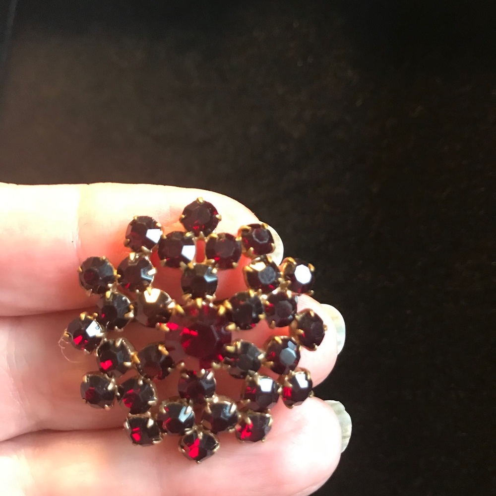 Final Sale! Retro jewelry- brooch